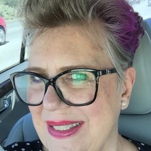 Meet your Posher, Carole